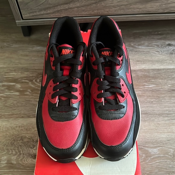 Nike Air Max 90 LTR (GS) - Crimson Gym Red/Gym Red-Black - Size 6.5Y - Picture 3 of 11